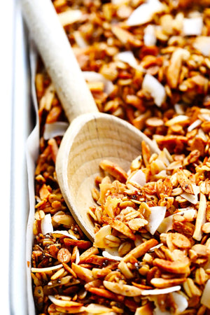 Craft Your Crunch! 🎨🔥 The Creative World of Homemade Granola