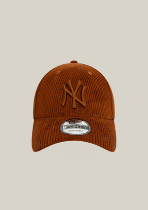 New York Yankees Brown 9FORTY Cloth Strap