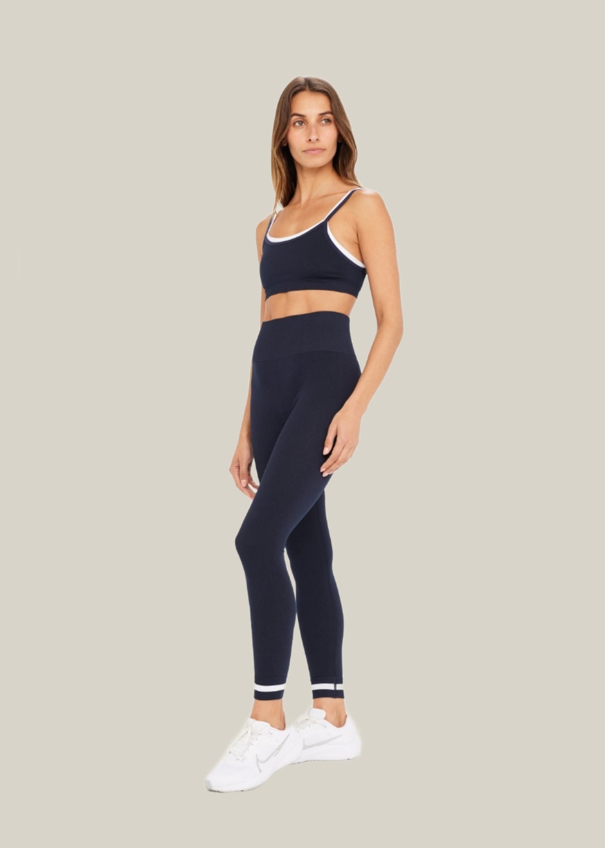 Form Seamless 25IN Midi Pant