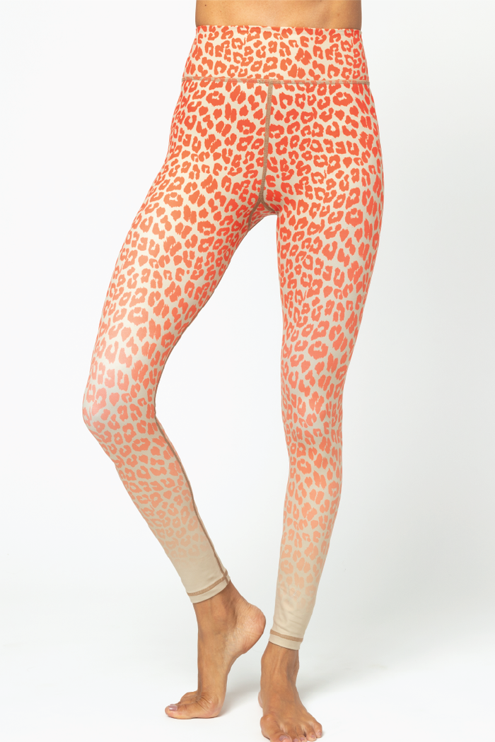 Sangria Sand Leopard Ombre 7/8 Tights - Tights